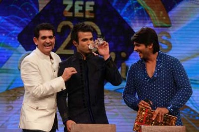 Omung Kumar and Bhushan Kumar come together to make multiple films  