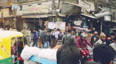 Delhi: Fire scare at Sadar Bazar