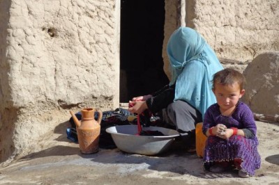  Afghanistan: children increasingly struggle to access health care and education, UN reports