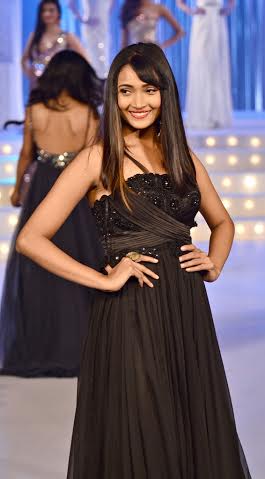 Kolkata hosts city round of Femina MISS INDIA 2016