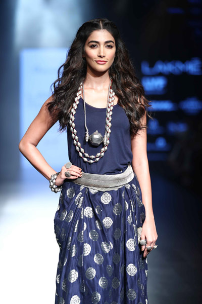LFW Day 5: Pooja Hegde walks the ramp for Amoh by Jade