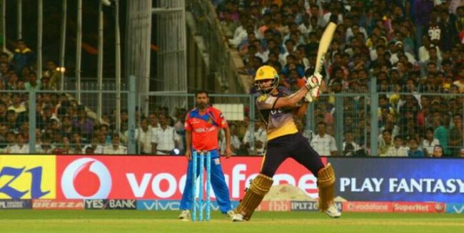 IPL: Kolkata witnesses KKR take on Gujarat Lions at Eden Gardens