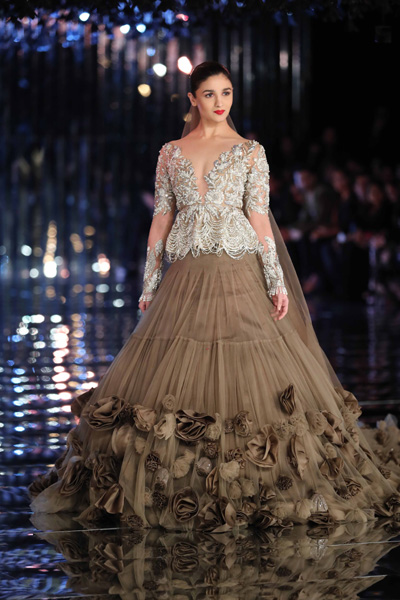 Alia Bhatt, Ranveer Singh walk down ramp for Manish Malhotra