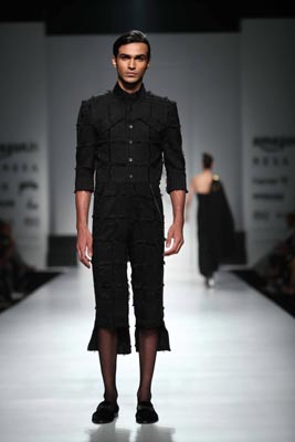 Ashish N Soni sets floor on fire at Amazon India Fashion Week