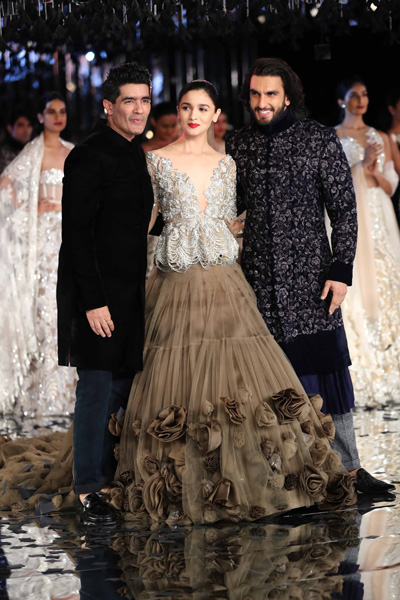 Alia Bhatt, Ranveer Singh walk down ramp for Manish Malhotra