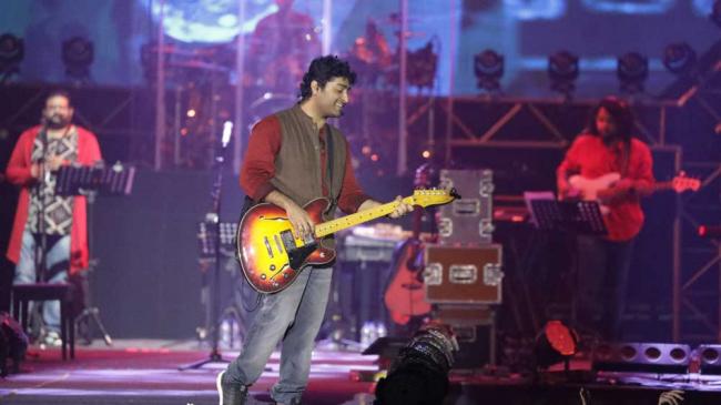 Kolkata hosts first of Royal Stag Mega Music Arijit Singh MTV India Tour Produced by Wizcraft