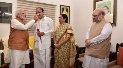 Narendra Modi meets Naidu, congratulates him on becoming Vice President