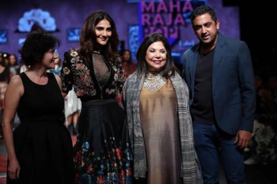 Ritu Kumnar showcases her collections at LFW