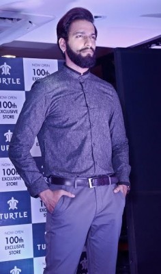 Parambrata inaugurates Turtle's 100th store