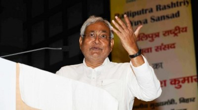 Congress hits out at Nitish, says he is working to ensure defeat of â€œBihar ki betiâ€