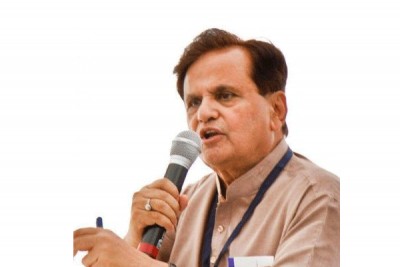 Gujarat HC issues notice to EC and Ahmed Patel regarding Rajya Sabha election  
