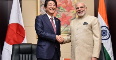 Japan PM Shinzo Abe arrives in Ahmedabad to a red carpet welcome