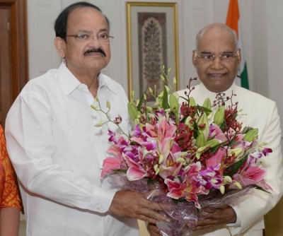 Venkaiah Naidu greets Ramn nath Kovind on his b'day