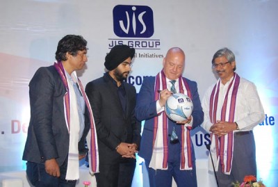 Diplomacy is the best way to solve global problems: US presidential aspirant Robby Wells