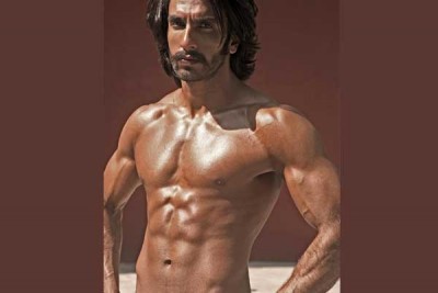 Ranveer Singh looks stunning in 'Monday Motivation' image
