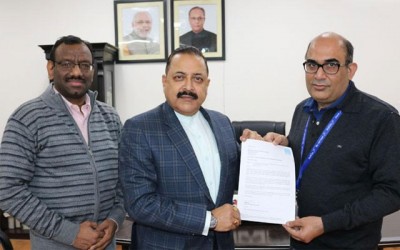  Jitendra Singh lauds Indigo decision to fly 'mortal remains' free to Northeast 