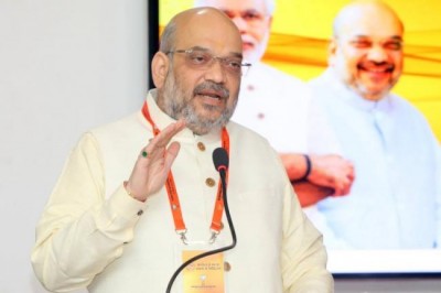 Cong believes in dynastic rule, BJP in performance : Amit Shah slams Rahul Gandhi