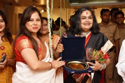 Jute Story Beyond Bars: A Rakshak Foundation promotion to sell jute products by correctional home inmates