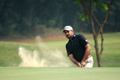 Unstoppable Bhullar romps home to eighth Asian Tour title at Macao Open