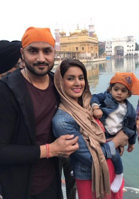 Sourav Ganguly commits innocent mistake, calls Harbhajan Singh's daughter a 'boy'