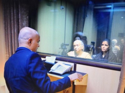 Pakistan: Kulbhushan Jadhav meets wife, mother