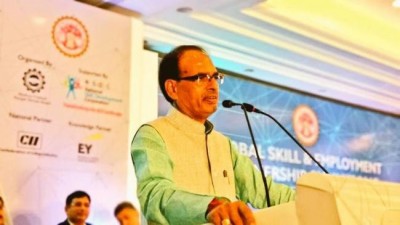 Madhya Pradesh CM to fast from tomorrow 'for peace'