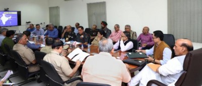 Rajnath Singh reviews border area projects