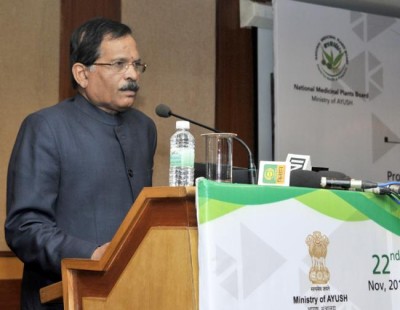 AYUSH Ministry holds review meeting to examine draft of National Policy of Medicinal and Aromatic Plants 