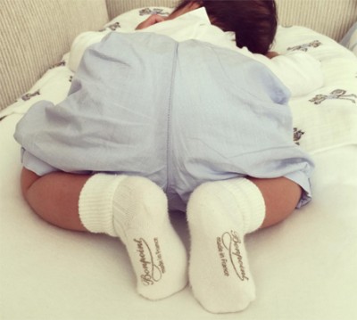 Lisa Haydon  shares new picture of her baby