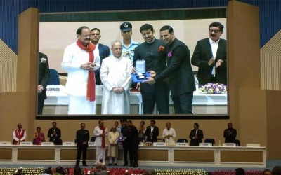 Akshay Kumar receives National Award