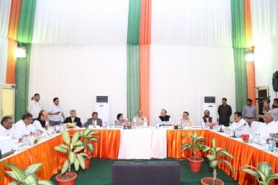 Political parties back govt's stand on Doklam situation