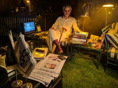 Billionaire prince with stakes in Twitter arrested in Saudi sweep