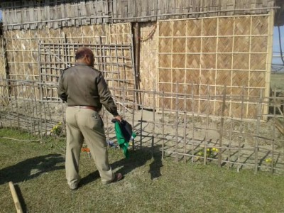 Assam: Police finds Pakistani, ISIS flags hoisted in sandber island