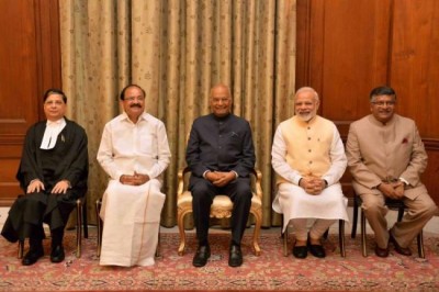 PM Modi congratulates Justice Dipak Mishra following his appointment as CJI