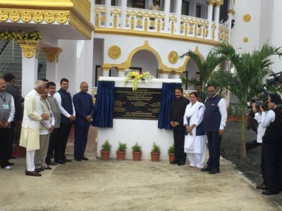 Vipassana is an effective way to cleanse our mind and body, says President 