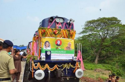 Prime Minister flags off Khulna-Kolkata Maitree train service through video-link from New Delhi today  