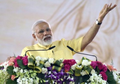 PM inaugurates development initiatives in Lucknow