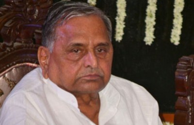 Not launching any party, says Mulayam Singh Yadav