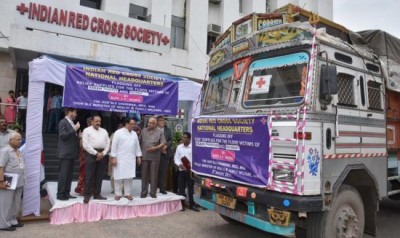  J P Nadda flags off relief supplies for the flood affected families in Assam, Manipur and Gujarat 