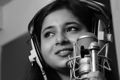 "Laila mein Laila" singer Pawni Pandey thanks SRK