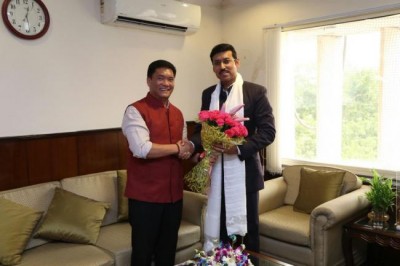 Arunachal Pradesh CM Pema Khandu meets Sports Minister
