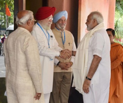 PM Modi lauds people's efforts to implement Swachh Bharat Mission, says a lot more needs to be done