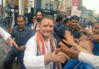 Rahul Gandhi inaugurates Indira canteen in Bengaluru