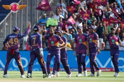 IPL 2017: Rising Pune Supergiants beats Mumbai Indians by three runs