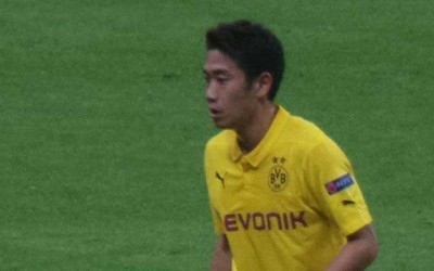 Borussia Dortmund extends contract with Shinji Kagawa