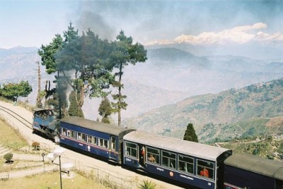 West Bengal: Toy train derails near Kurseong, 11 hurt