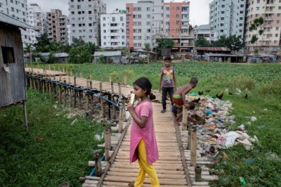 Amid global paradox, solutions that unify economic and social progress needed â€“ UN labour chief