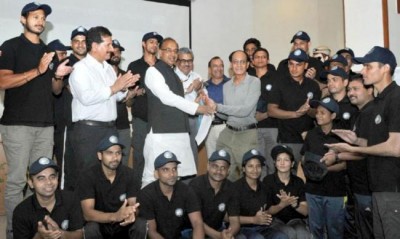 Vijay Goel flags off four clean Himalaya expeditions 