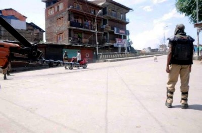 Kashmir: Five terrorists, army jawan killed in Uri as security forces stop infiltration