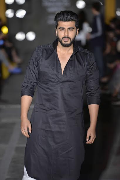 Sonakshi, Arjun, Varun scorch ramp at Lakme Fashion Week